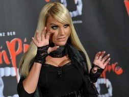 国产巨乳吉娜在线